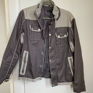 Lightweight raincoat